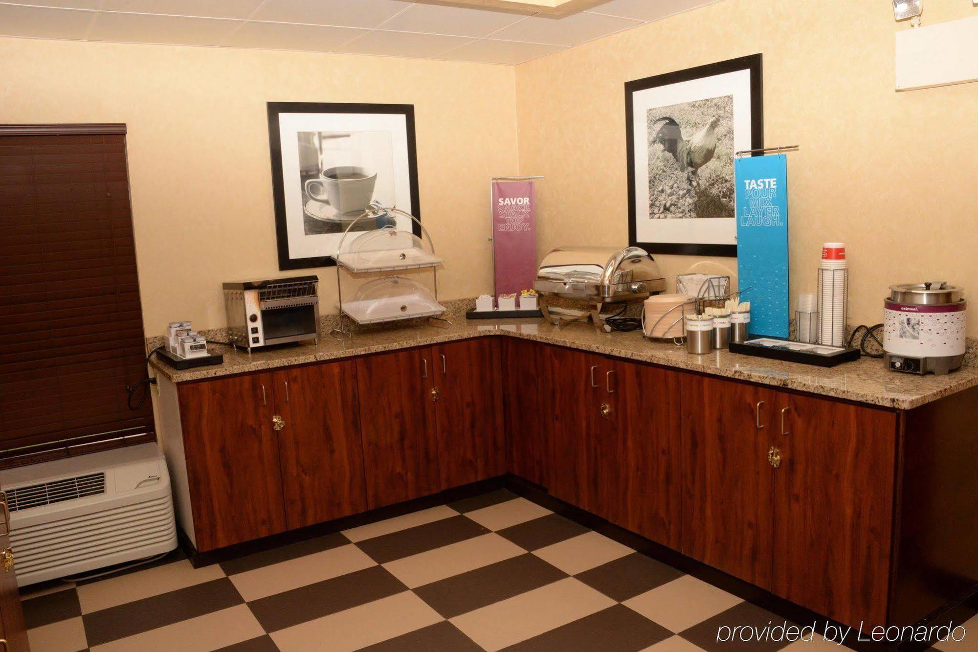 Hampton Inn Abingdon Exteriör bild