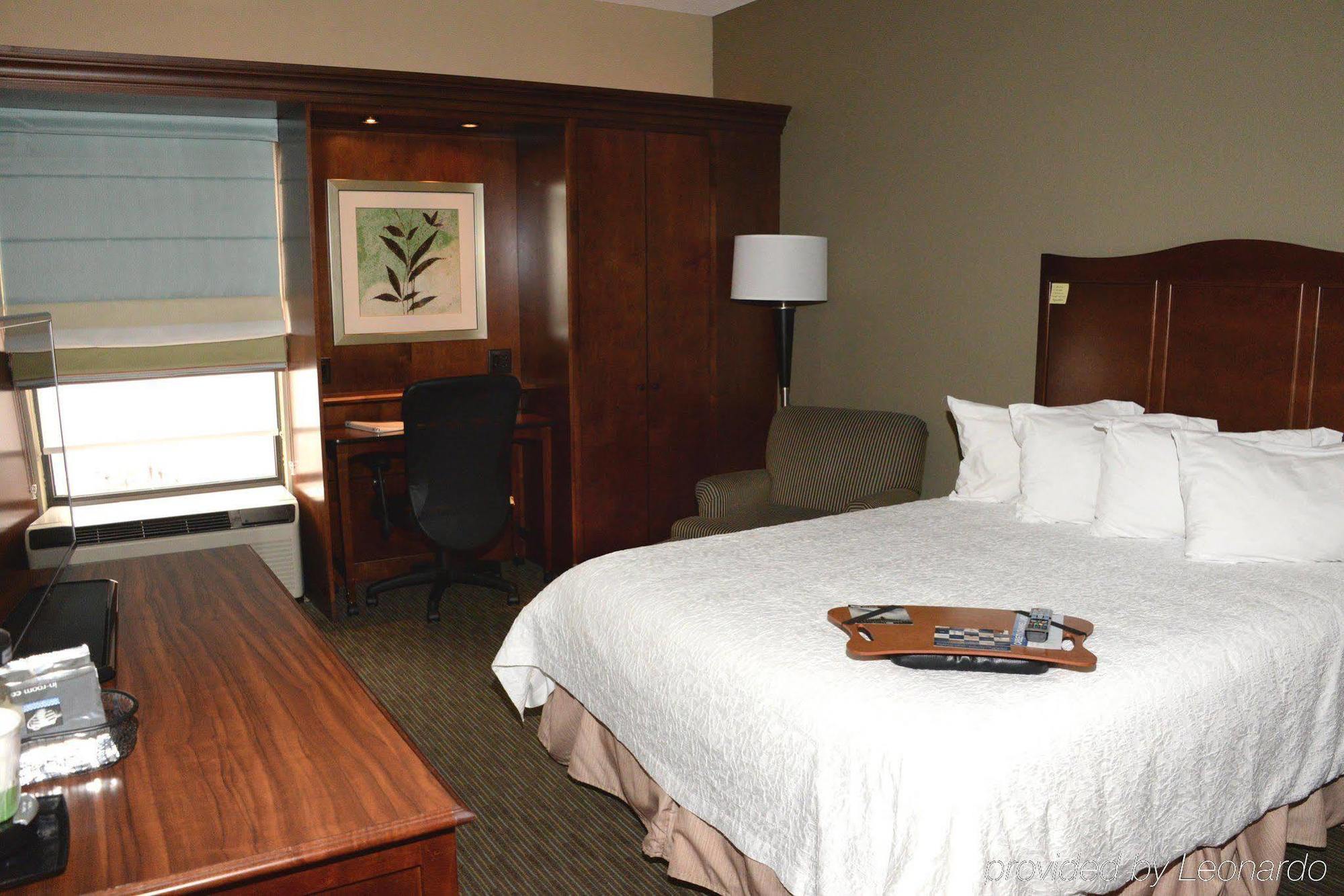 Hampton Inn Abingdon Exteriör bild